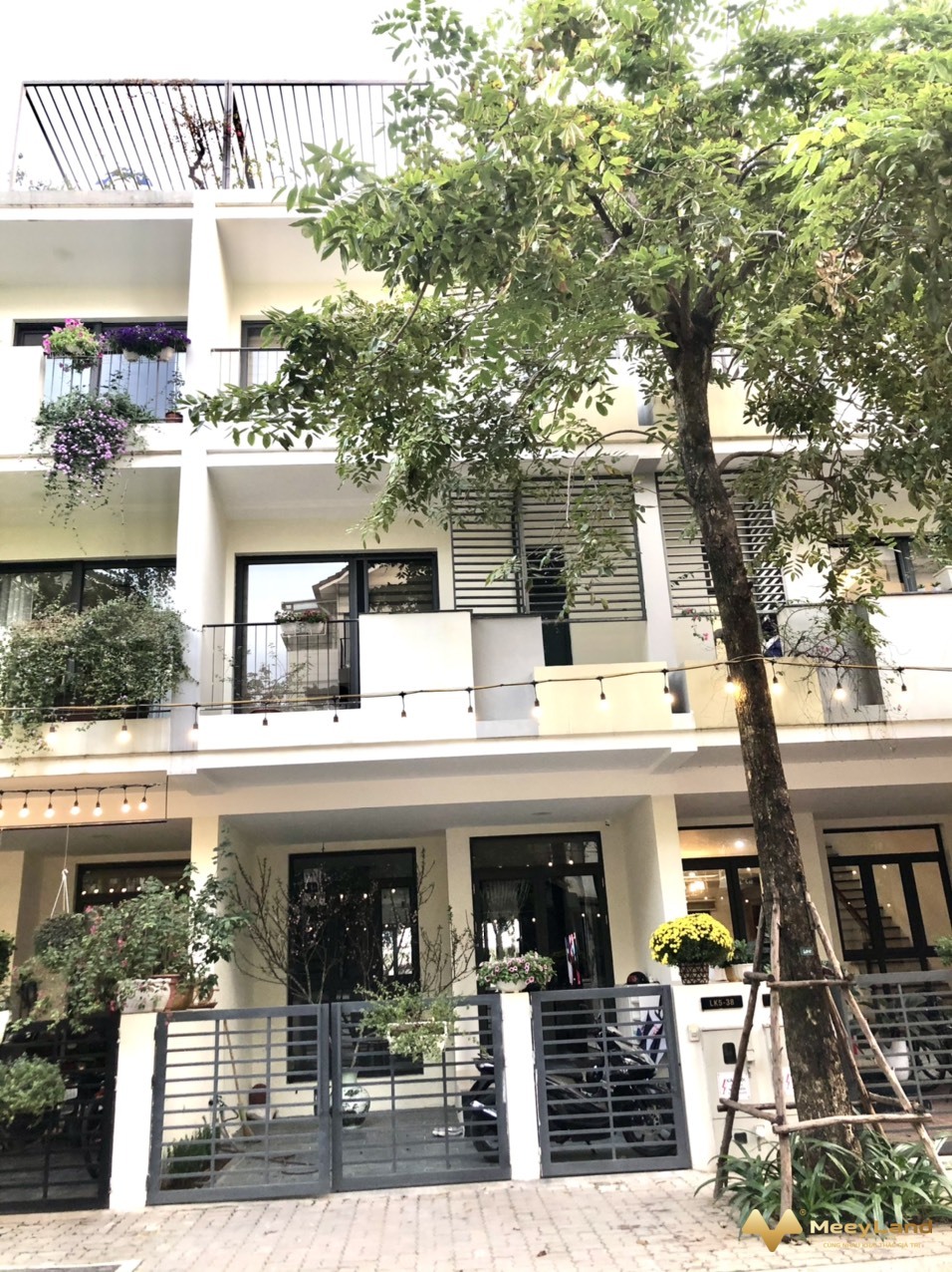 Chính chủ bán liền kề Vinhomes Thăng Long, full nội thất