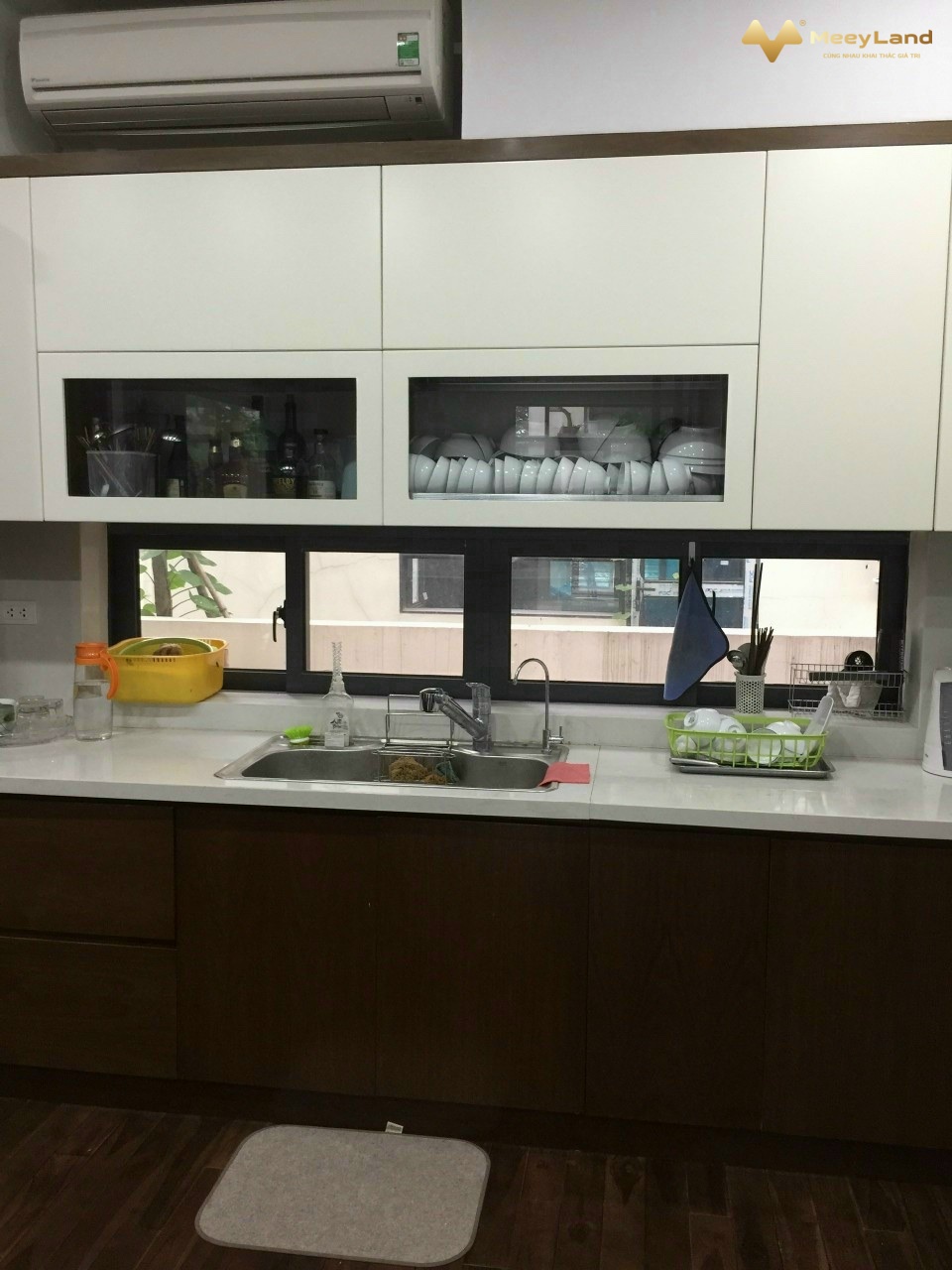 Bán nhanh căn góc biệt thự Vinhomes Thăng Long, 123m2, full nội thất nhập khẩu