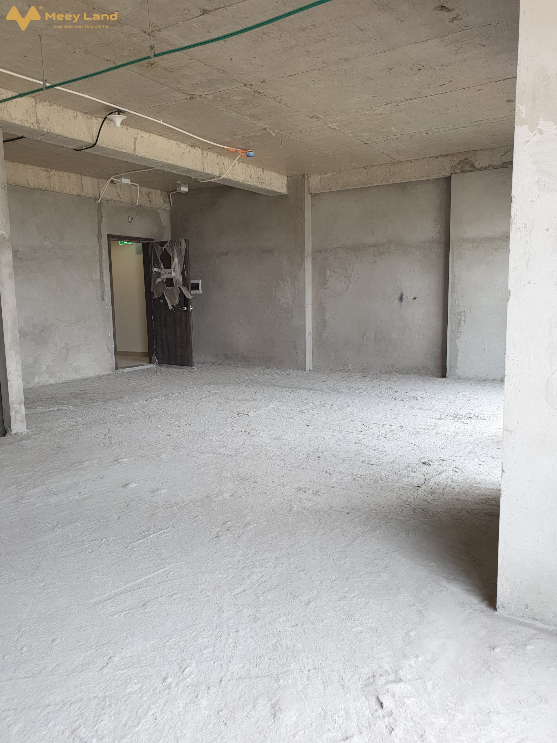 Cần chuyển nhượng căn hộ 2 phòng ngủ 80m2 Lavida Plus, đối diện SC Vivo City Quận 7