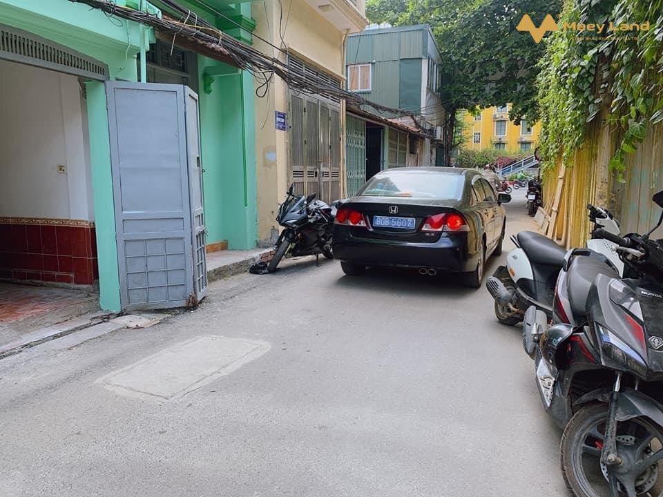 Cần bán gấp nhà mặt tiền đường Lê Văn Việt, quận 9, 3 tầng lầu hẻm ô tô, 44m2 giá chỉ 3,5 tỷ