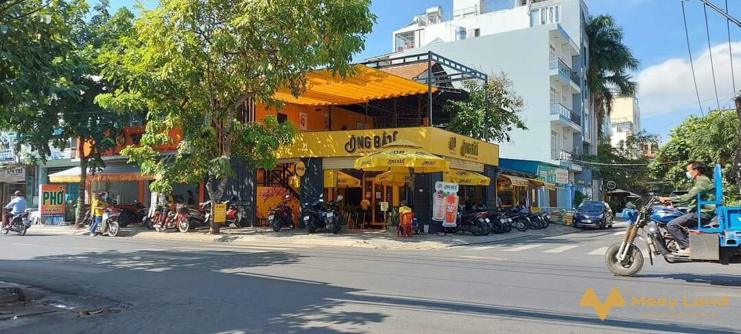 Nhà cấp 4, 10m x 16m góc 2 mặt tiền đường 45 và Lâm Văn Bền, Tân Quy, quận 7