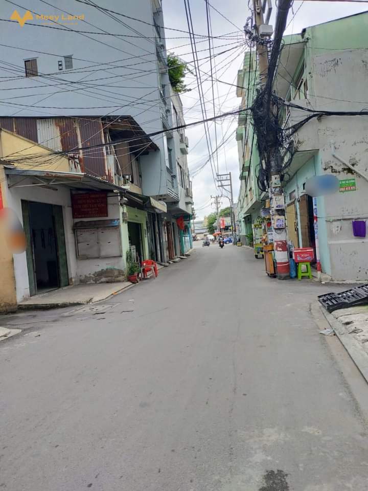 Cần bán gấp nhà, Nguyễn Văn Tăng, quận 9, đường ô tô 6m, 2 tầng lầu 60m2, giá 3,1 tỷ