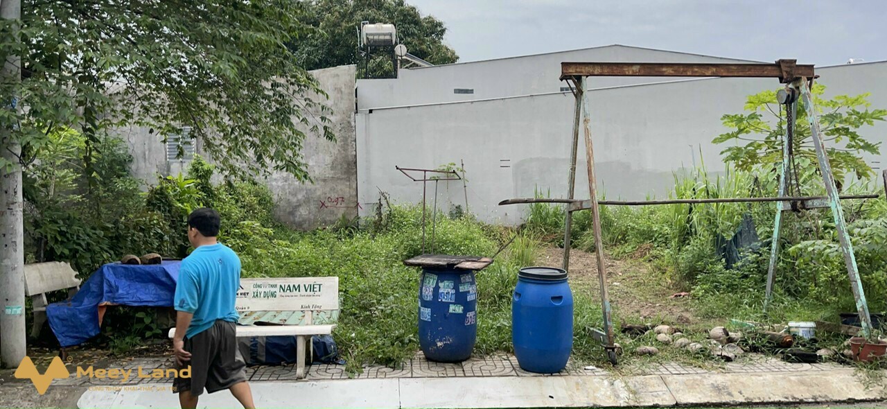 Cần bán gấp đất thổ cư đường Lã Xuân Oai, quận 9, hẻm 5m, 65m2 giá 2,9 tỷ