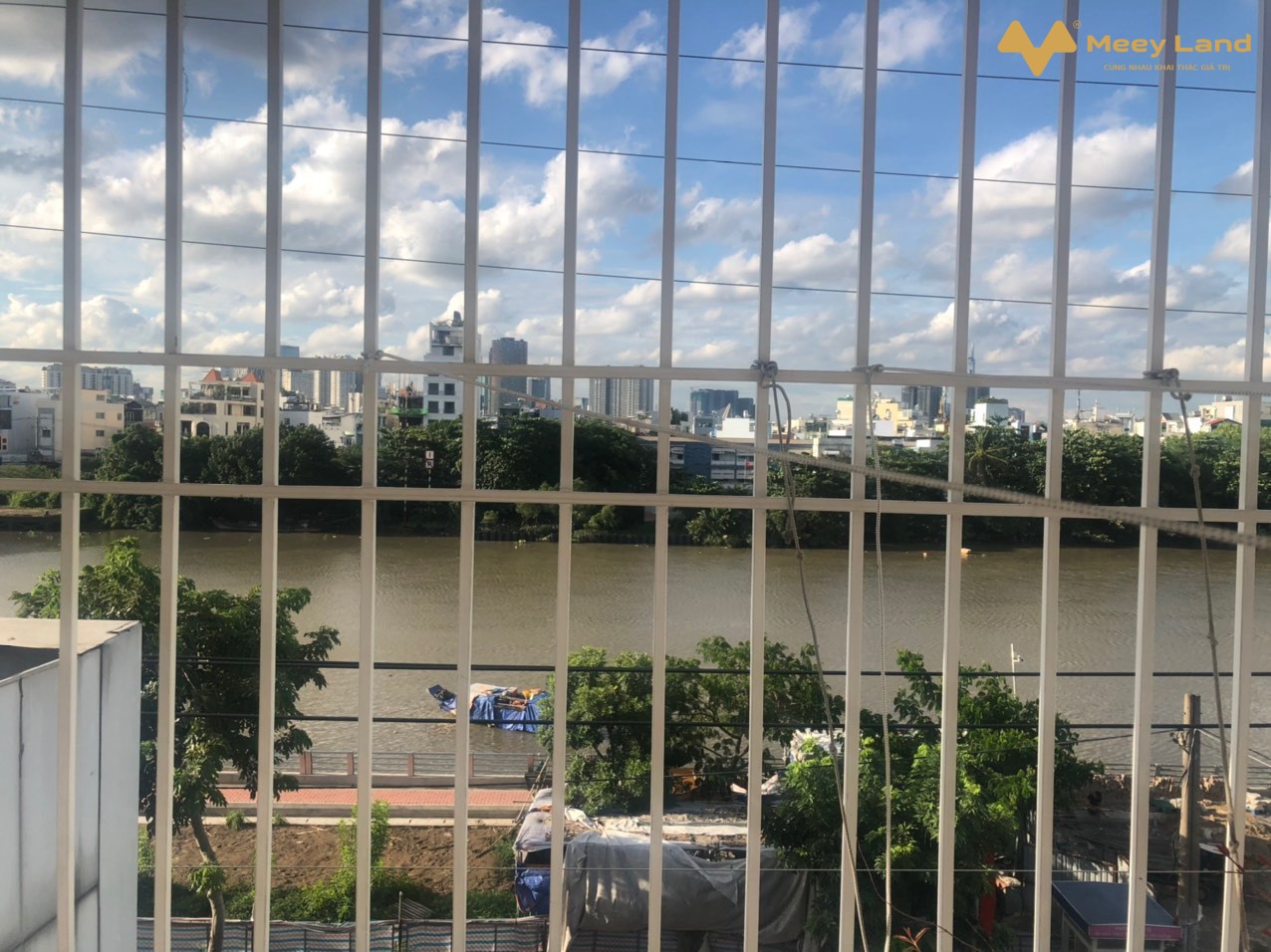 Nhà 4m x 17m, mặt tiền trước sau Trần Xuân Soạn, phường Tân Kiểng, quận 7