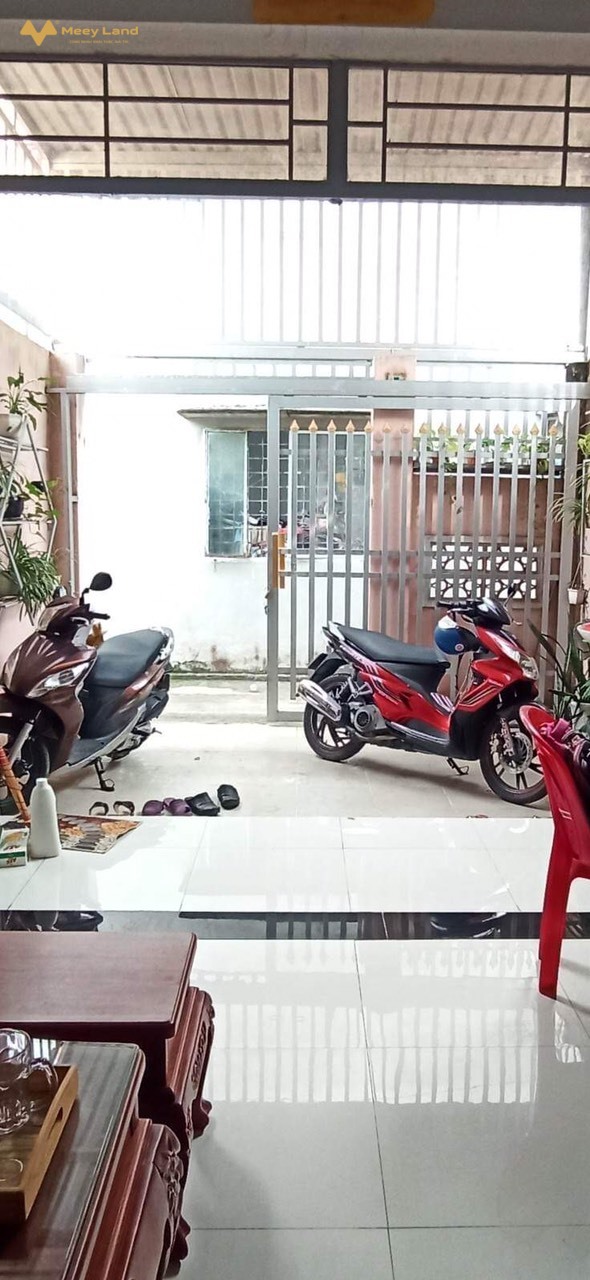 Bán gấp nhà 1 tầng, đường Nguyễn Văn Tăng Quận 9, 60m2, hẻm 5m, giá 2,7 tỷ