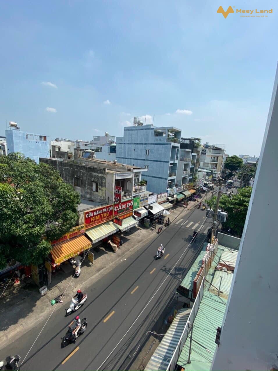 Cần bán gấp nhà mặt đường Lã Xuân Oai, quận 9, 84m2, 6 tầng giá 12,5 tỷ