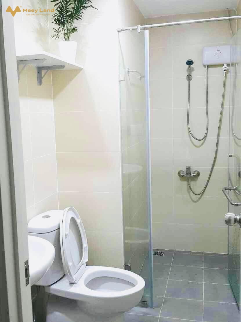 Cần bán gấp nhà, đường Nguyễn Văn Tăng, quận 9, 120m2, mặt đường kinh doanh 8m, giá 8 tỷ