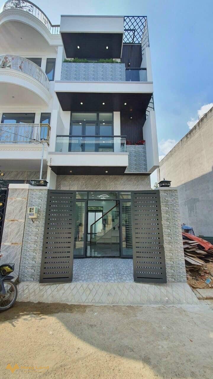 Bán gấp nhà đường 385 phường Tăng Nhơn Phú A, quận 9, diện tích 48m2, 3 tầng hẻm 8m, 4,8 tỷ