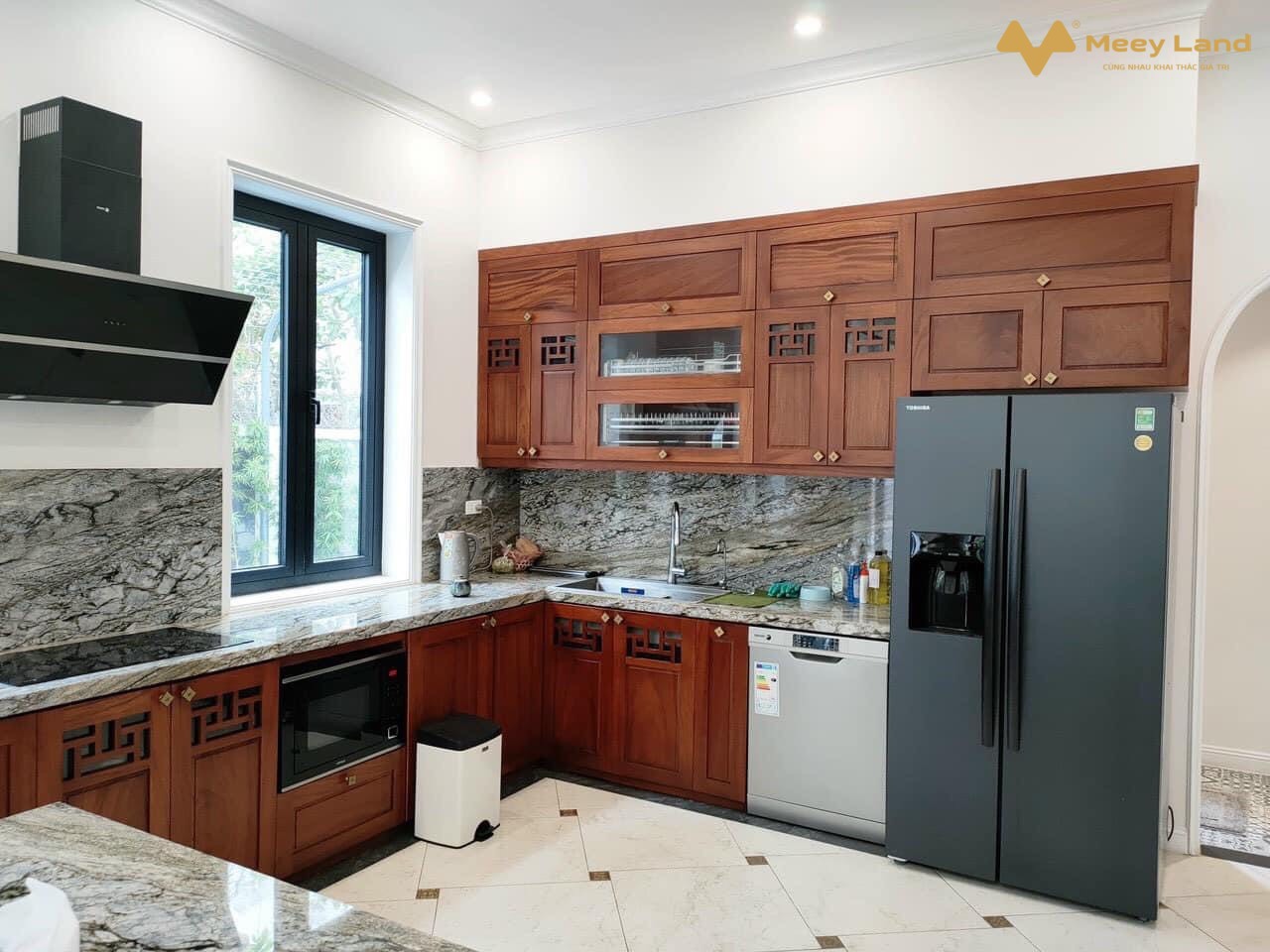 Bán biệt thự đơn lập Nam An Khánh, hoàn thiện đẹp, chỉ việc về ở, gần Vinhomes Smart City