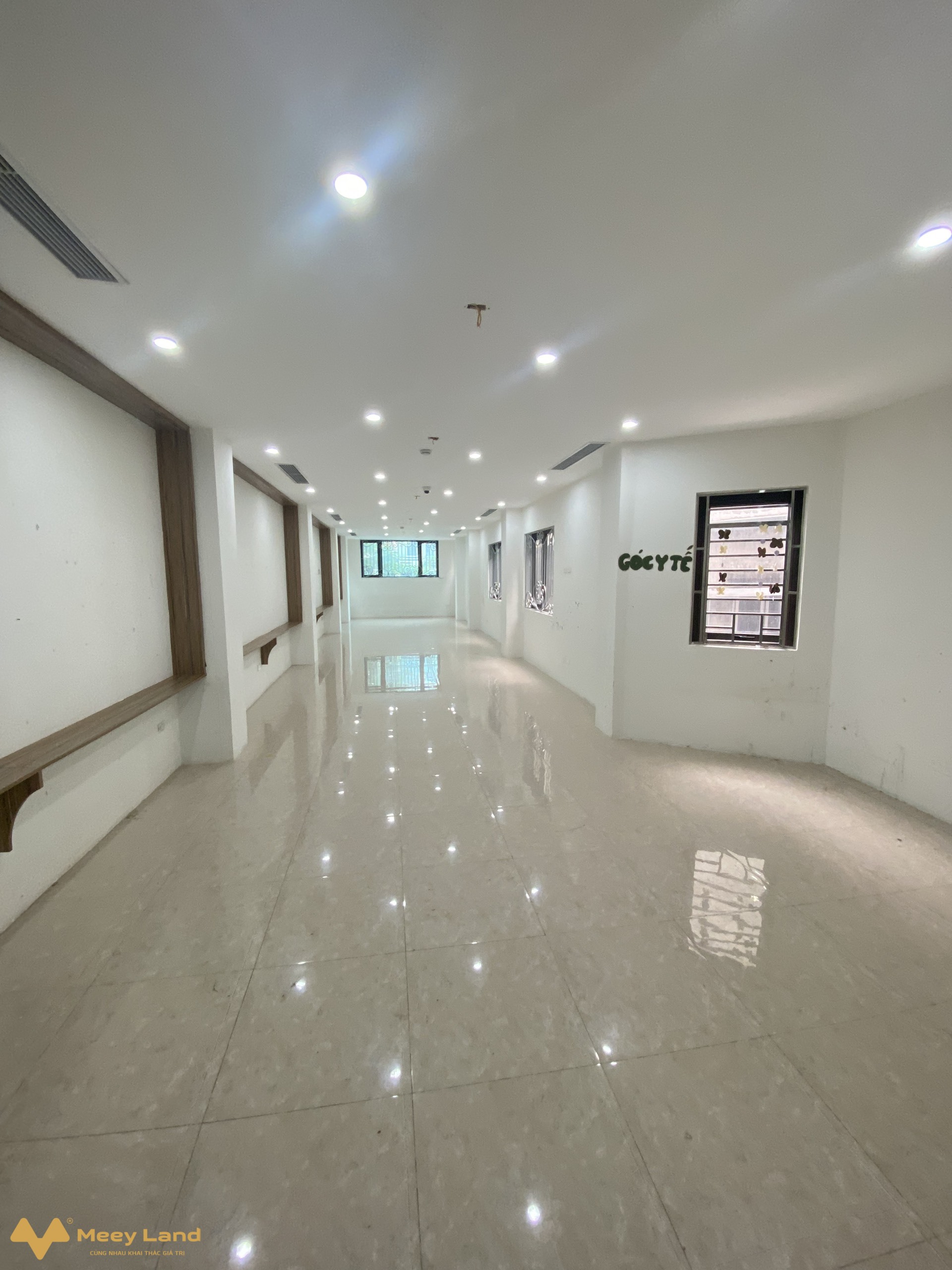 Cho thuê 80m2 văn phòng tại mặt phố Khâm Thiên, quận Đống Đa