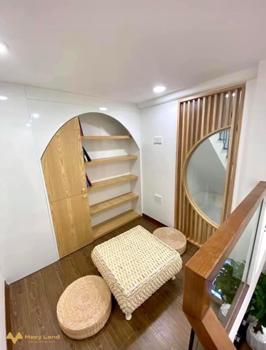 Bán nhà Long Biên đường Bát Khối thiết kế đẹp 35m2, 4,5 tầng, ngõ nông cách ô tô 20m, 3,5 tỷ