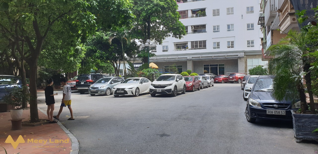 Cho thuê nhà liền kề dự án 249A Thụy Khuê, 200m2