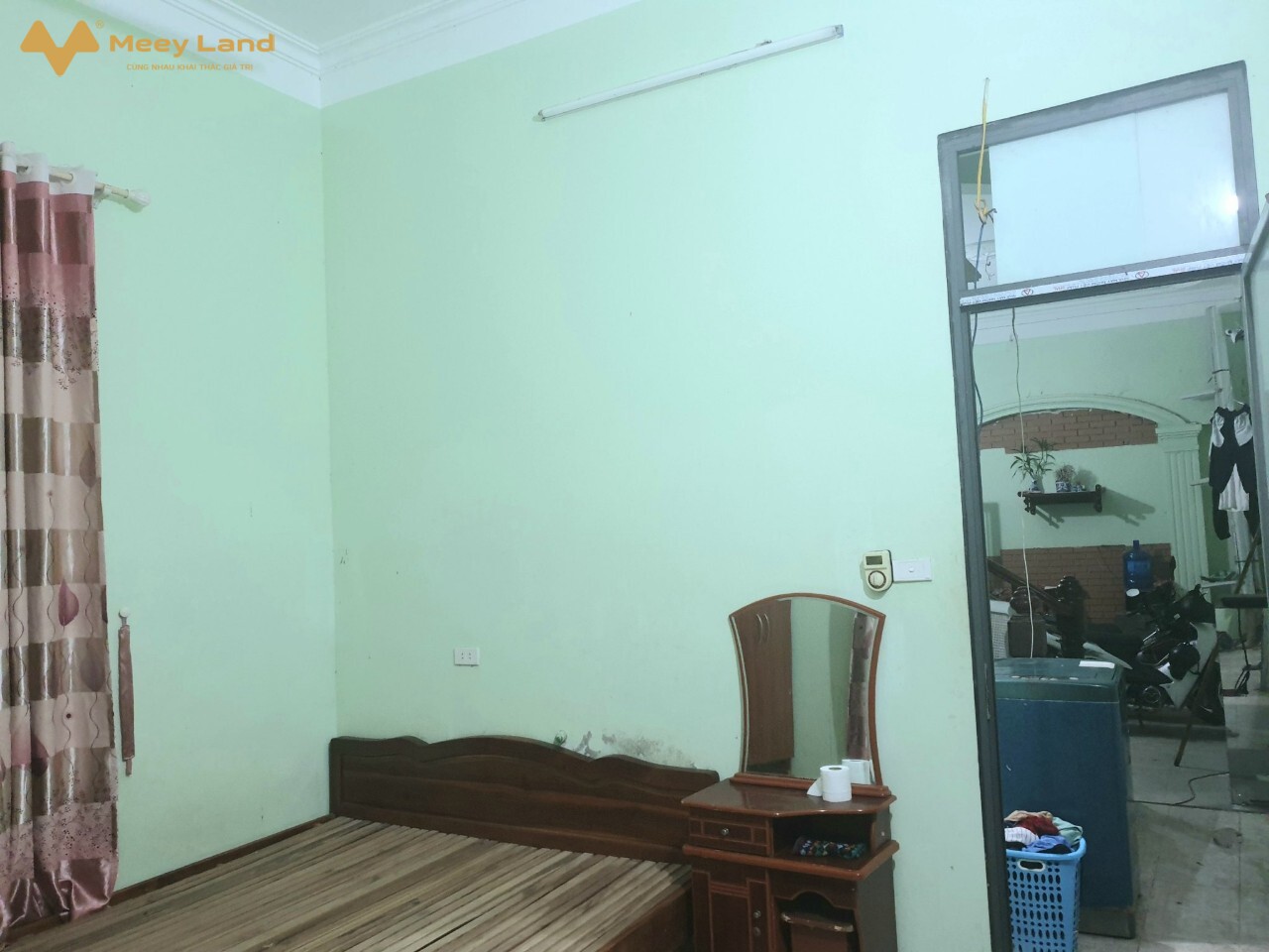 Phòng full đồ, Mễ Trì Hạ không chung chủ