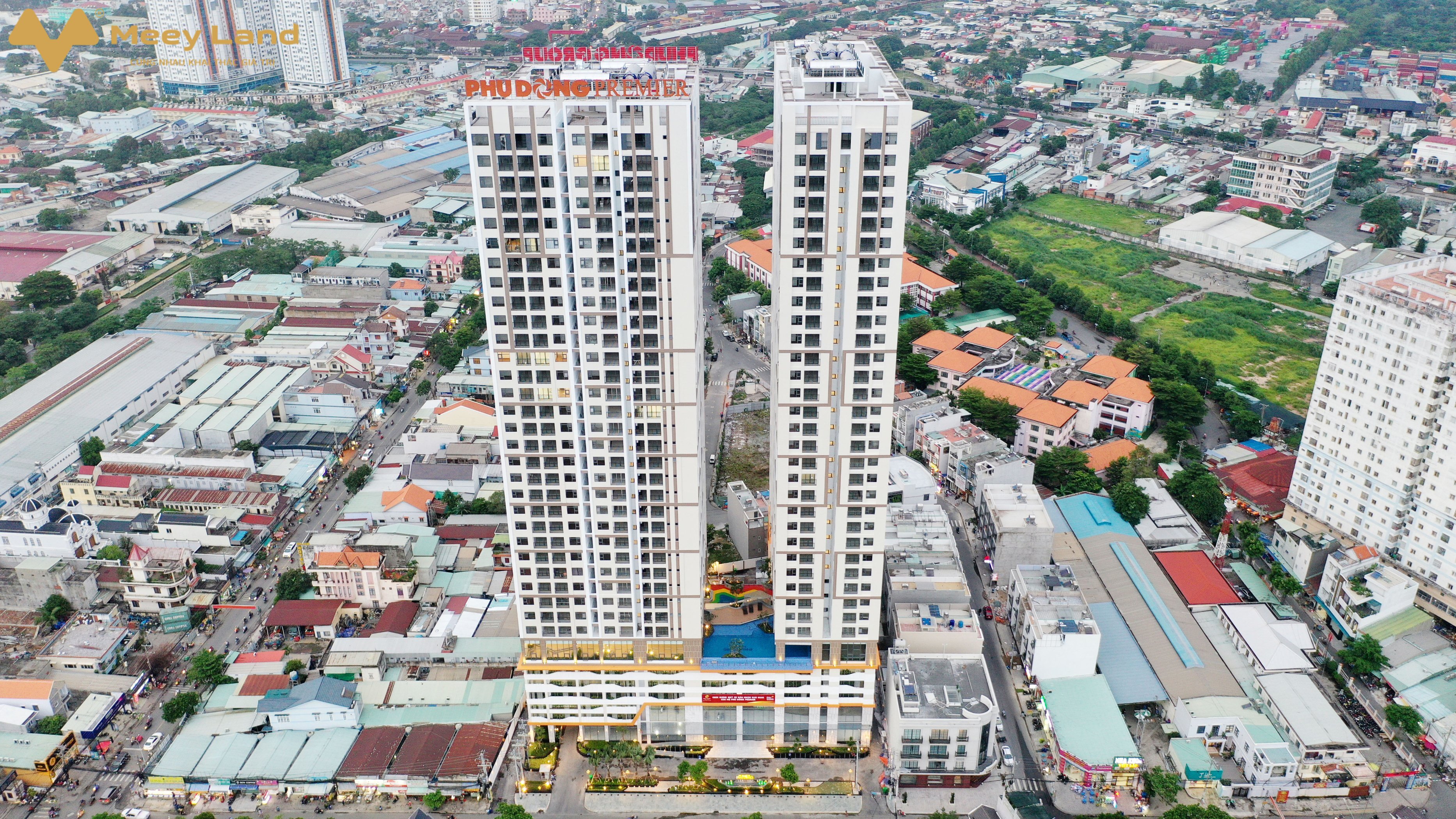 Bán căn hộ Phú Đông Premier, 63 - 75m2, 2 phòng ngủ, 2 vệ sinh, có sổ hồng, cho vay 70%